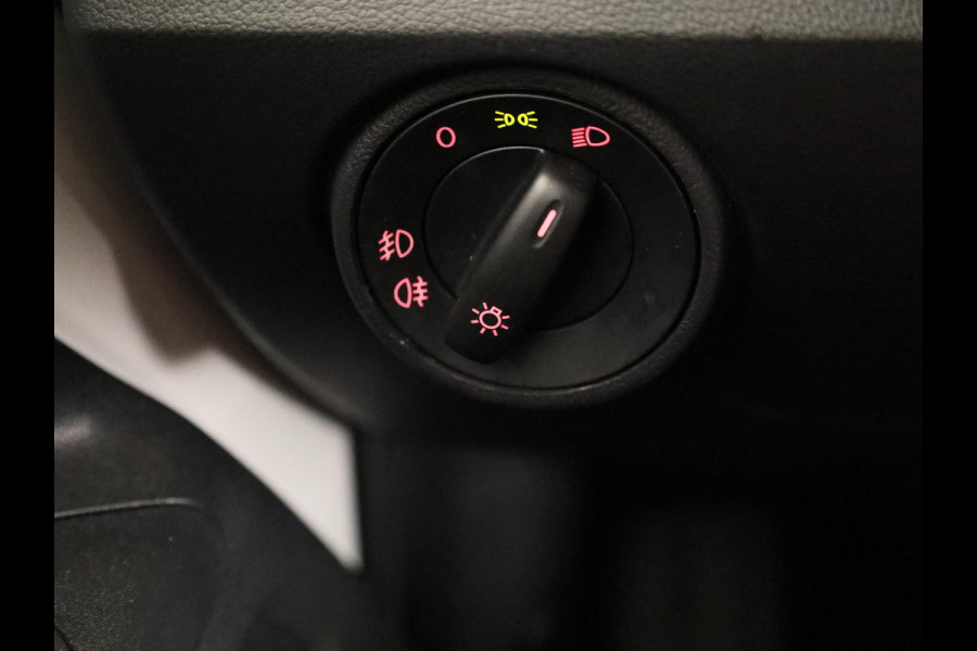Volkswagen up! 1.0 Move Up! 65 pk | Navigatie via App | Parkeersensoren achter | Achteruitrijcamera | Cruise control | Stoelverwarming |