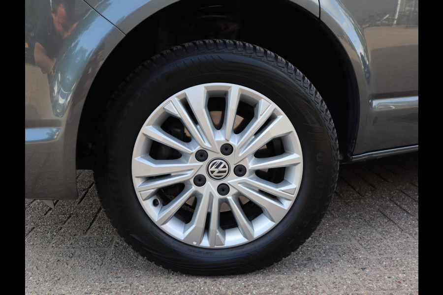 Volkswagen Transporter 2.0 TDI 150 pk DSG Automaat L2 Lang - Highline