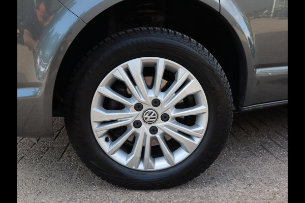 Volkswagen Transporter 2.0 TDI 150 pk DSG Automaat L2 Lang - Highline