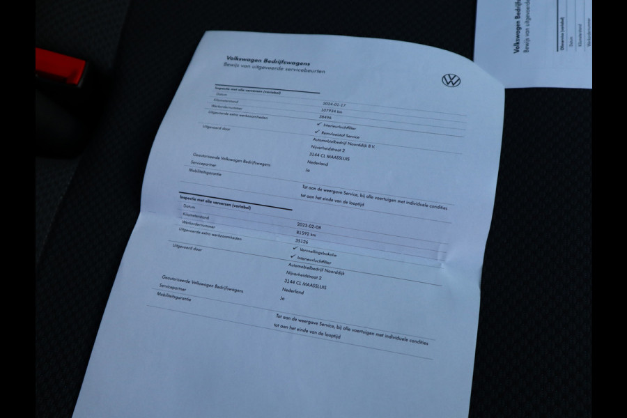 Volkswagen Transporter 2.0 TDI 150 pk DSG Automaat L2 Lang - Highline