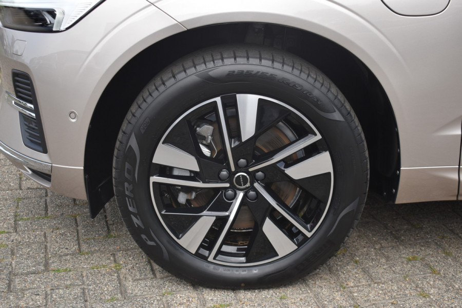 Volvo XC60 T6 350PK Automaat Plug-in hybrid AWD Plus Bright H&K | 360 Camera | Panodak | Stoelverwarming | ACC | 19"LMV