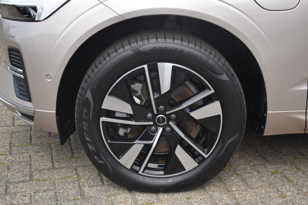 Volvo XC60 T6 350PK Automaat Plug-in hybrid AWD Plus Bright H&K | 360 Camera | Panodak | Stoelverwarming | ACC | 19"LMV