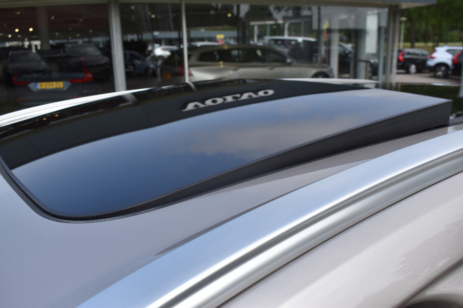 Volvo XC60 T6 350PK Automaat Plug-in hybrid AWD Plus Bright H&K | 360 Camera | Panodak | Stoelverwarming | ACC | 19"LMV