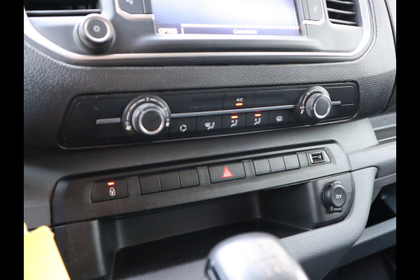 Toyota ProAce Worker 2.0 D 145pk Euro 6 - DC 6 Pers. - Trekhaak - Apple