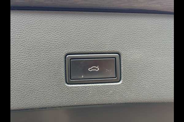 Volkswagen T-Roc 1.0 TSI Style 2018 Digitaal NAVI CLIMA NAP!