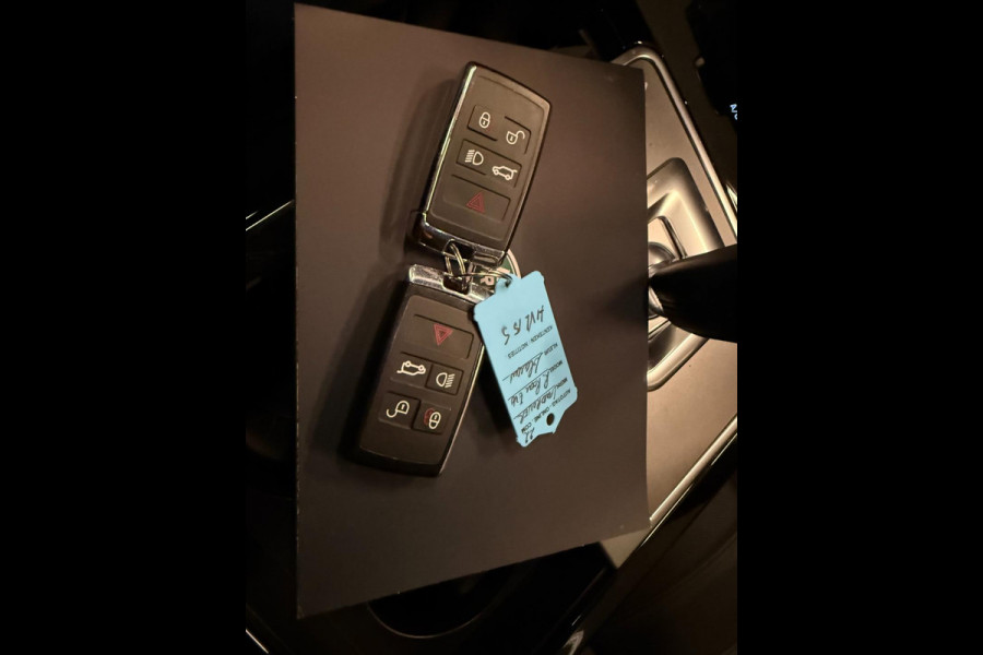 Land Rover Range Rover Evoque 1.5 P300e AWD BLACK-LINE SOH 95%/NAVI/V-COCKPIT/LEDER/DAB/CARPLAY/LED/CAM/M-STOELEN///