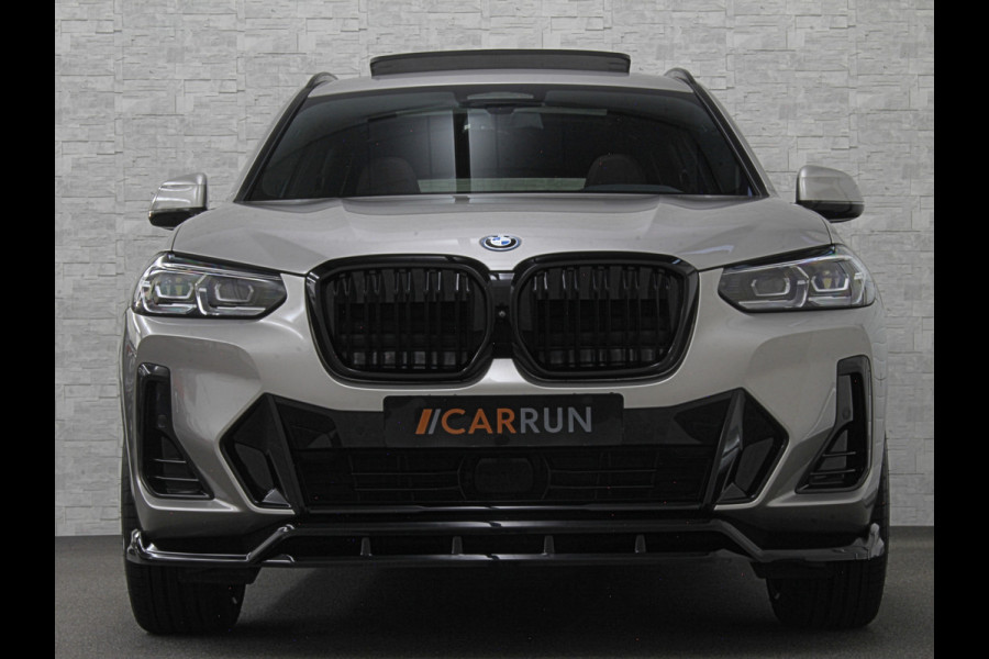 BMW iX3 M-Sport 80 kWh | Panorama | 360 Camera | ACC | Leder | 99% SOH | Head-Up | Keyless-Entry | Harman-Kardon | Memory | Dodehoek | 3-Zone Clima | Sfeerverlichting | Carplay | ISO-Glas | Draadloos Laden | Bovag Garantie |