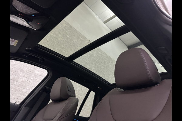 BMW iX3 M-Sport 80 kWh | Panorama | 360 Camera | ACC | Leder | 99% SOH | Head-Up | Keyless-Entry | Harman-Kardon | Memory | Dodehoek | 3-Zone Clima | Sfeerverlichting | Carplay | ISO-Glas | Draadloos Laden | Bovag Garantie |