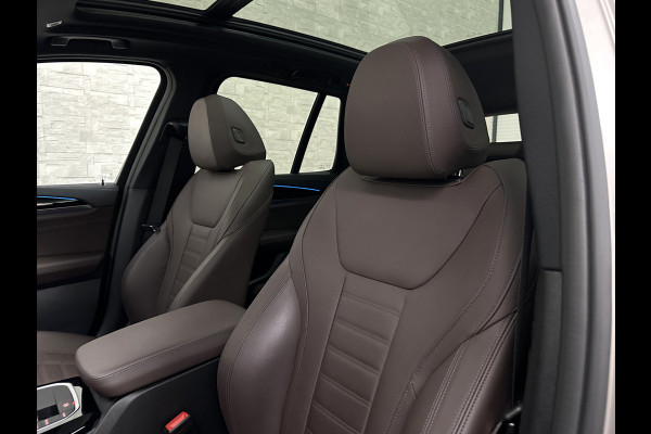 BMW iX3 M-Sport 80 kWh | Panorama | 360 Camera | ACC | Leder | 99% SOH | Head-Up | Keyless-Entry | Harman-Kardon | Memory | Dodehoek | 3-Zone Clima | Sfeerverlichting | Carplay | ISO-Glas | Draadloos Laden | Bovag Garantie |