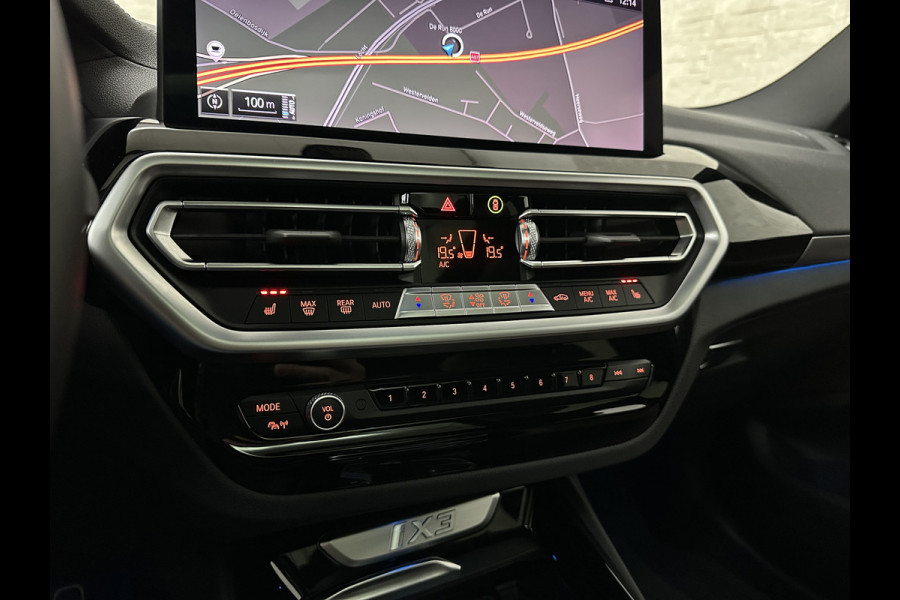 BMW iX3 M-Sport 80 kWh | Panorama | 360 Camera | ACC | Leder | 99% SOH | Head-Up | Keyless-Entry | Harman-Kardon | Memory | Dodehoek | 3-Zone Clima | Sfeerverlichting | Carplay | ISO-Glas | Draadloos Laden | Bovag Garantie |