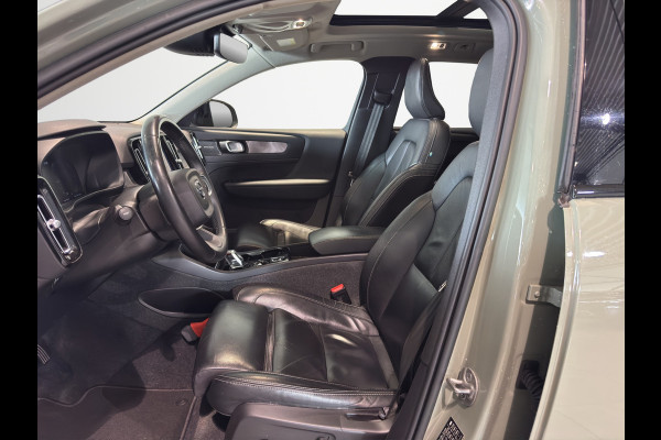 Volvo XC40 T5 Aut. Plug-in Hybrid Plus Dark ACC Leder Trekhaak Panoramadak 252pk