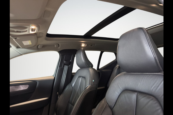 Volvo XC40 T5 Aut. Plug-in Hybrid Plus Dark ACC Leder Trekhaak Panoramadak 252pk