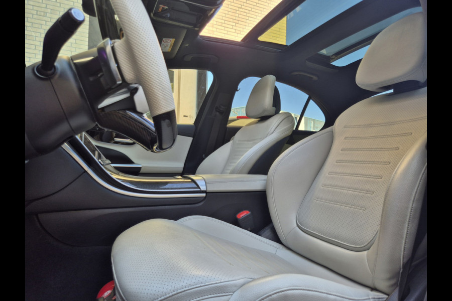 Mercedes-Benz C-Klasse 180 AMG Line | Burmester | Wit leder | Pano