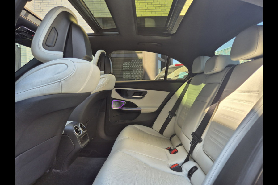 Mercedes-Benz C-Klasse 180 AMG Line | Burmester | Wit leder | Pano