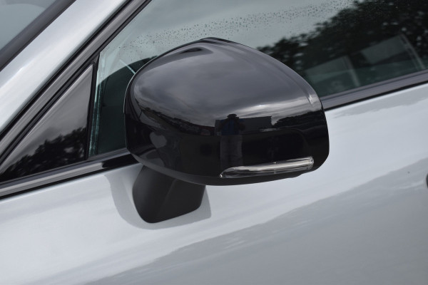 Volvo XC60 T6 350PK Plug-in hybrid AWD Plus Dark Trekhaak | H&K | Panodak | 19"LMV | 360 Camera | Stoelverwarming