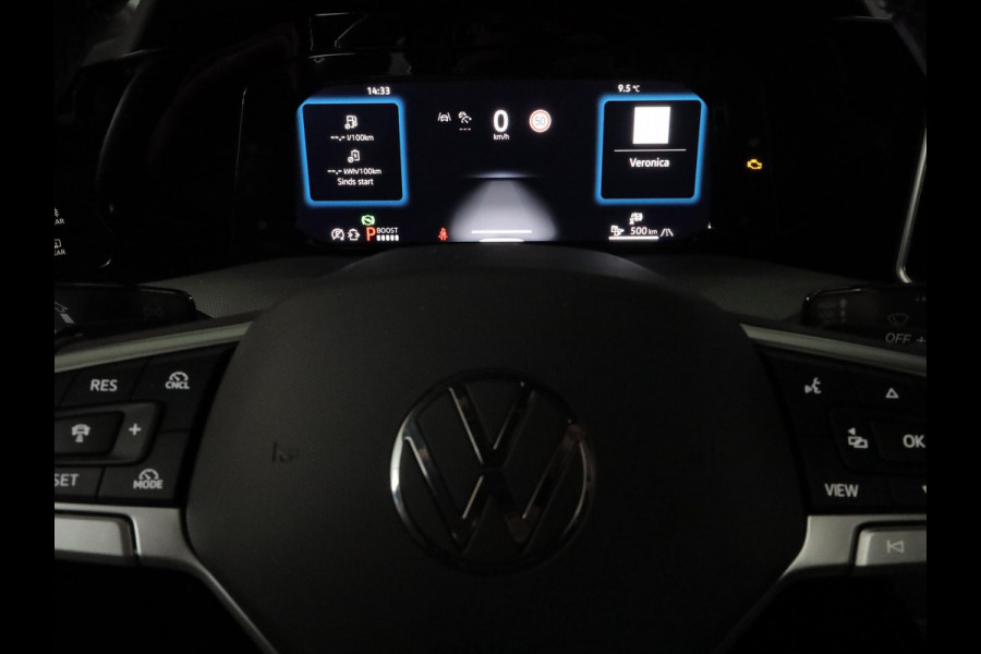 Volkswagen Golf 1.5 eHybrid 50 Edition 204 pk Automaat (DSG) | Verlengde garantie | Navigatie | Parkeersensoren | Achteruitrijcamera | Adaptieve cruise control | Stoelverwarming |