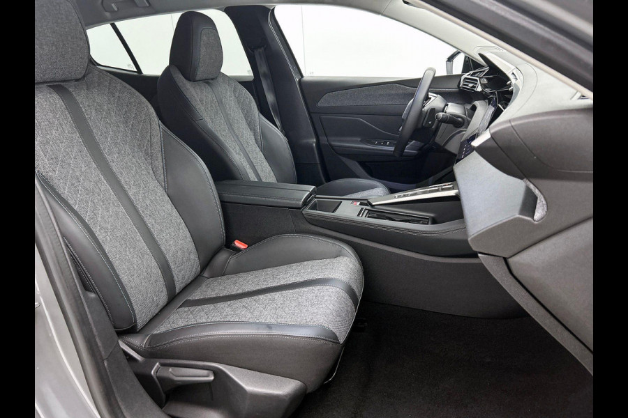 Peugeot 408 1.2 130PK Allure CAMERA | NAVI & CARPLAY | AD-CRUISE