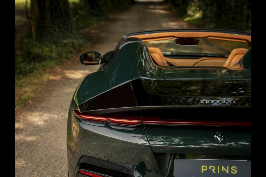 Ferrari 12Cilindri Spider 6.5 V12 | Verde British | Full spec! | Airbrushed shields | Lift