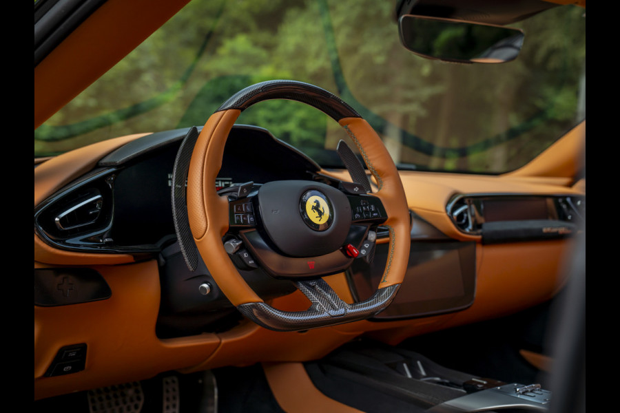 Ferrari 12Cilindri Spider 6.5 V12 | Verde British | Full spec! | Airbrushed shields | Lift