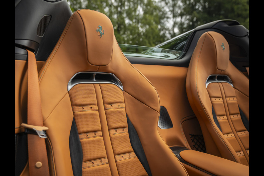 Ferrari 12Cilindri Spider 6.5 V12 | Verde British | Full spec! | Airbrushed shields | Lift