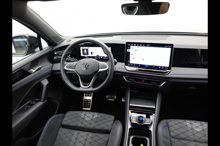 Volkswagen Tiguan 1.5 eTSI R-Line Edition | Head Up | Side Assist | Black Style | Prijs Rijklaar!!