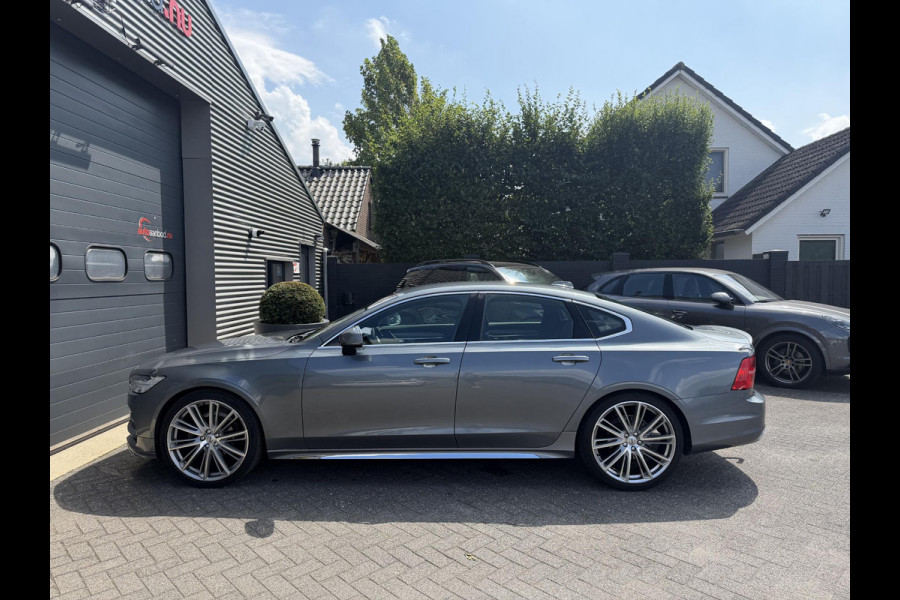 Volvo S90 2.0 D4 Momentum+ | Navigatie | Lederen Bekleding | Trekhaak | Elektrische Achterklep | Stoelverwarming |