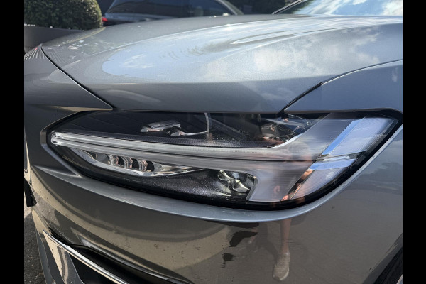 Volvo S90 2.0 D4 Momentum+ | Navigatie | Lederen Bekleding | Trekhaak | Elektrische Achterklep | Stoelverwarming |