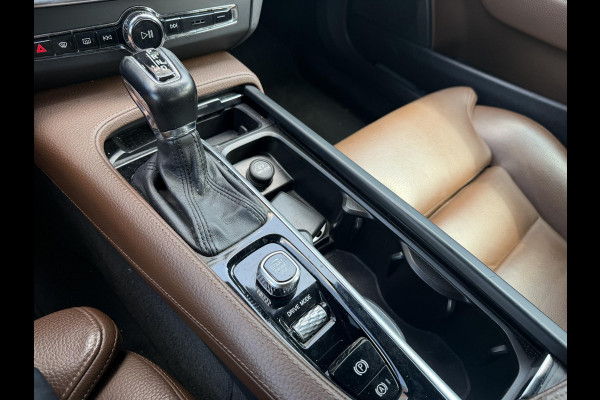 Volvo S90 2.0 D4 Momentum+ | Navigatie | Lederen Bekleding | Trekhaak | Elektrische Achterklep | Stoelverwarming |