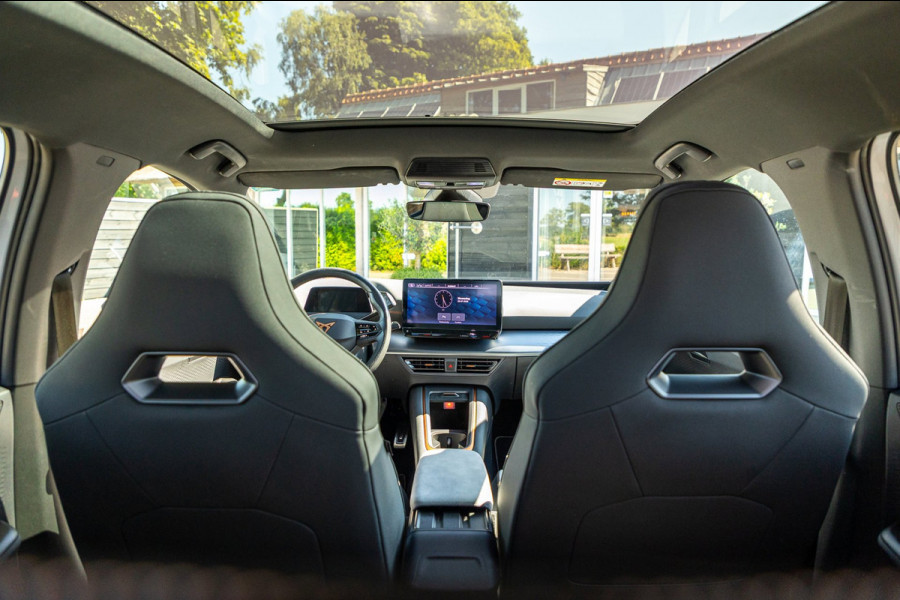 CUPRA Born Copper Edition One 62 kWh Soh 89% I Panoramadak I Adaptive Cruise I 360 Camera I CarPlay I Android I NL Auto I NAP