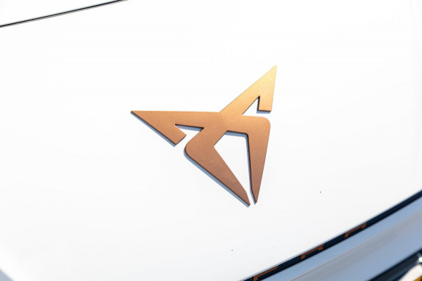 CUPRA Born Copper Edition One 62 kWh Soh 89% I Panoramadak I Adaptive Cruise I 360 Camera I CarPlay I Android I NL Auto I NAP