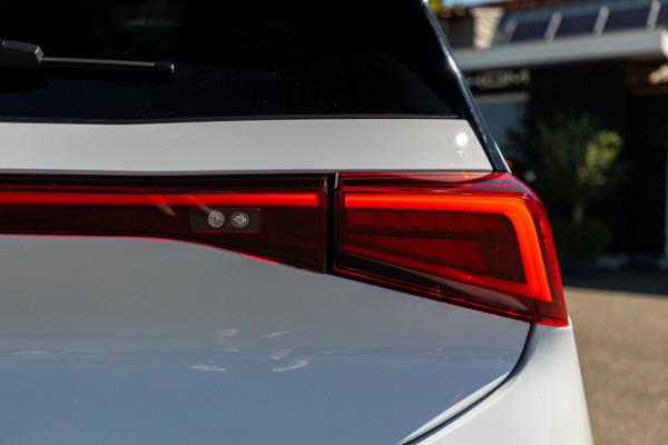 CUPRA Born Copper Edition One 62 kWh Soh 89% I Panoramadak I Adaptive Cruise I 360 Camera I CarPlay I Android I NL Auto I NAP