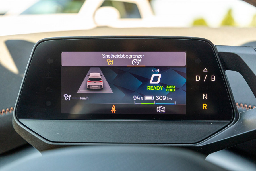 CUPRA Born Copper Edition One 62 kWh Soh 89% I Panoramadak I Adaptive Cruise I 360 Camera I CarPlay I Android I NL Auto I NAP