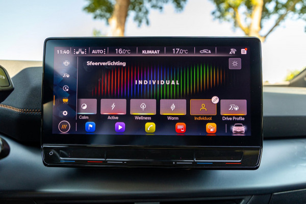 CUPRA Born Copper Edition One 62 kWh Soh 89% I Panoramadak I Adaptive Cruise I 360 Camera I CarPlay I Android I NL Auto I NAP