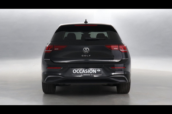 Volkswagen Golf 1.5 eHybrid 204pk Life Edition DSG / Navigatie via App Connect / Stoel+Stuurverwarming / Camera