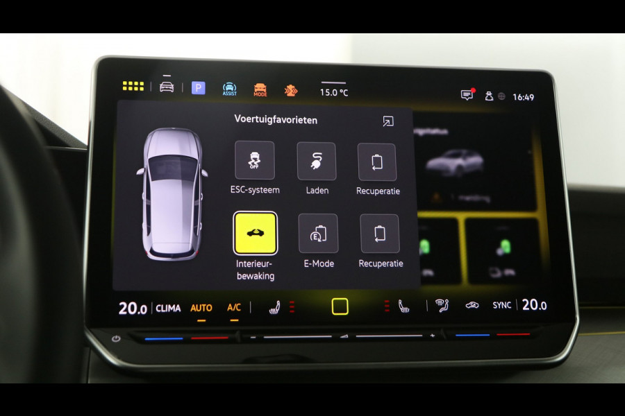Volkswagen Golf 1.5 eHybrid 204pk Life Edition DSG / Navigatie via App Connect / Stoel+Stuurverwarming / Camera
