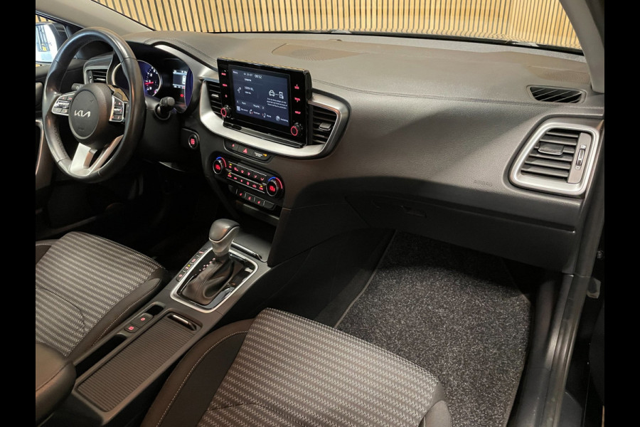 Kia Ceed Sportswagon 1.5 T-GDi DynamicLine GT-Line|160PK|AUTOMAAT|ACC|CARPLAY|CAMERA|STOEL+STUURVERW.|CLIMATE+CRUISE|1 EIG|IN.BTW|
