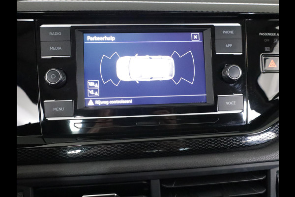 Volkswagen Polo 1.0 TSI Life 95 pk | Navigatie via App | Parkeersensoren | Adaptieve cruise control | LED koplampen |