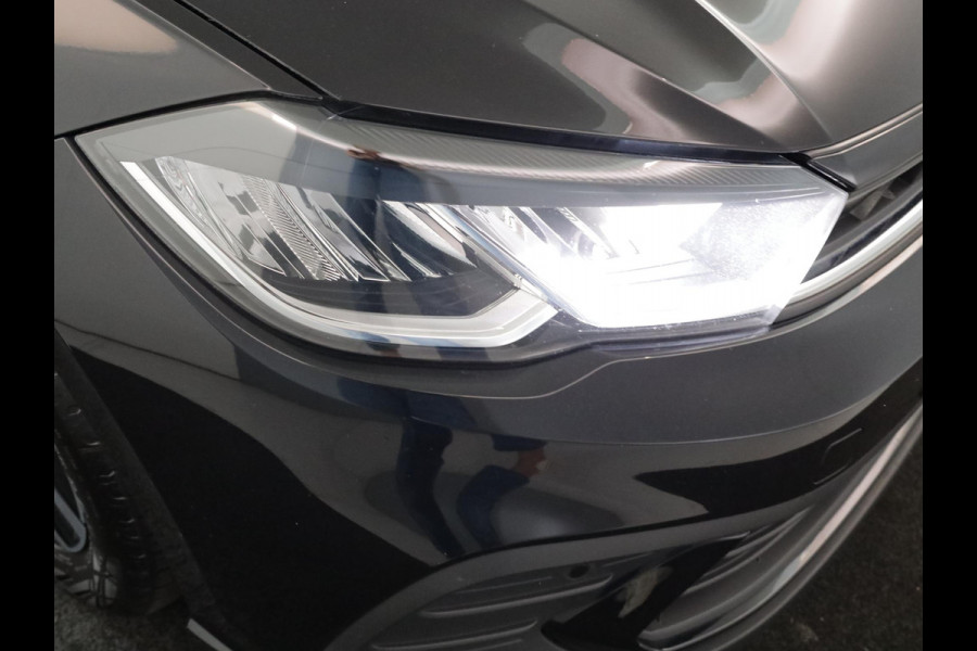 Volkswagen Polo 1.0 TSI Life 95 pk | Navigatie via App | Parkeersensoren | Adaptieve cruise control | LED koplampen |