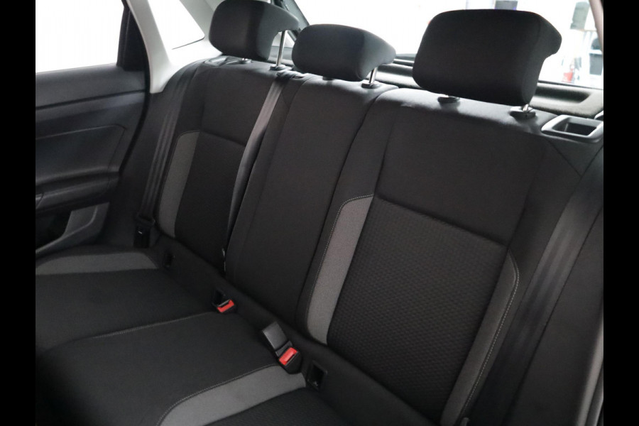 Volkswagen Polo 1.0 TSI Life 95 pk | Navigatie via App | Parkeersensoren | Adaptieve cruise control | LED koplampen |