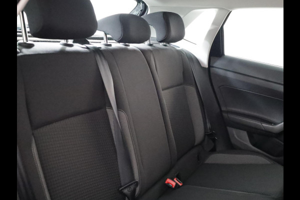 Volkswagen Polo 1.0 TSI Life 95 pk | Navigatie via App | Parkeersensoren | Adaptieve cruise control | LED koplampen |