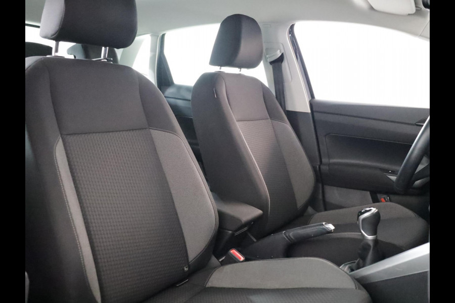 Volkswagen Polo 1.0 TSI Life 95 pk | Navigatie via App | Parkeersensoren | Adaptieve cruise control | LED koplampen |