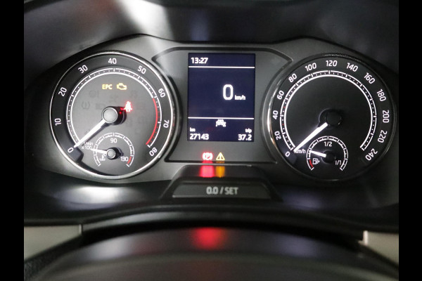 Škoda Kamiq 1.0 TSI Sport Business 110 pk | Navigatie via App | Parkeersensoren achter | Autom. airco | Apple Carplay/Android Auto | LED koplampen |