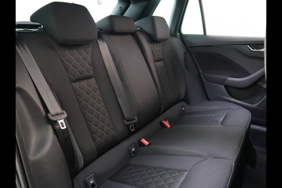 Škoda Kamiq 1.0 TSI Sport Business 110 pk | Navigatie via App | Parkeersensoren achter | Autom. airco | Apple Carplay/Android Auto | LED koplampen |