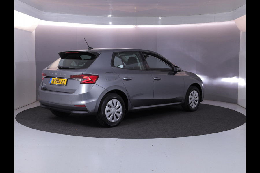 Škoda Fabia 1.0 TSI Ambition 95 pk | Navigatie via App | Parkeersensoren achter | Cruise control | LED koplampen | Apple Carplay/Android Auto |