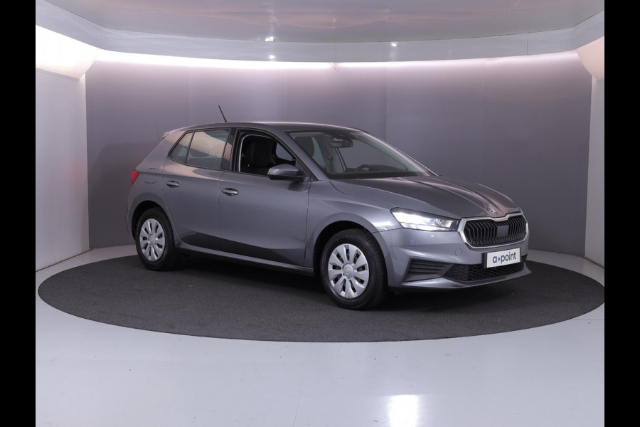 Škoda Fabia 1.0 TSI Ambition 95 pk | Navigatie via App | Parkeersensoren achter | Cruise control | LED koplampen | Apple Carplay/Android Auto |