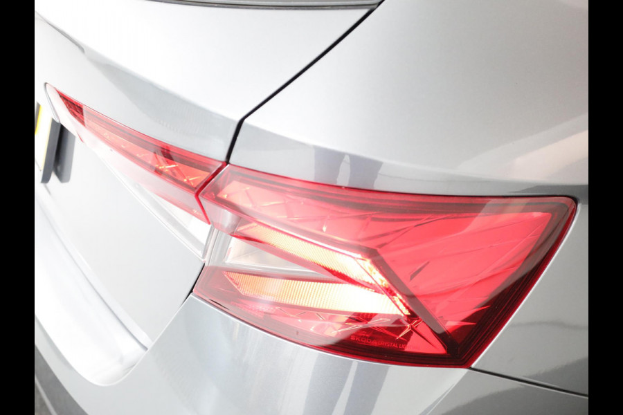 Škoda Fabia 1.0 TSI Ambition 95 pk | Navigatie via App | Parkeersensoren achter | Cruise control | LED koplampen | Apple Carplay/Android Auto |