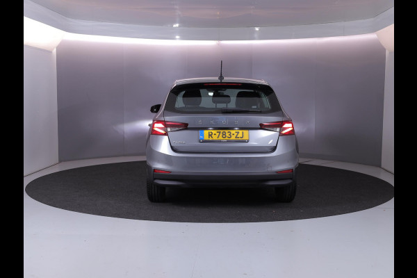Škoda Fabia 1.0 TSI Ambition 95 pk | Navigatie via App | Parkeersensoren achter | Cruise control | LED koplampen | Apple Carplay/Android Auto |