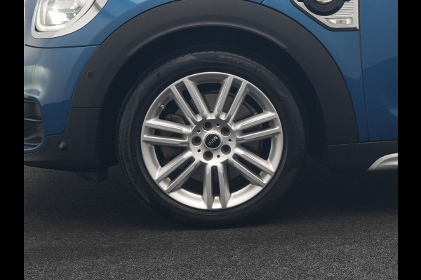 MINI Countryman 1.5 Cooper S E ALL4 Chili PHEV 220pk Dealer O.H. | Panodak | Head Up | Adaptive Cruise | Camera | Lederen Sportstoelen Verwarmd | Keyless | Sfeerverlichting | Apple Carplay | Plug In Hybrid |