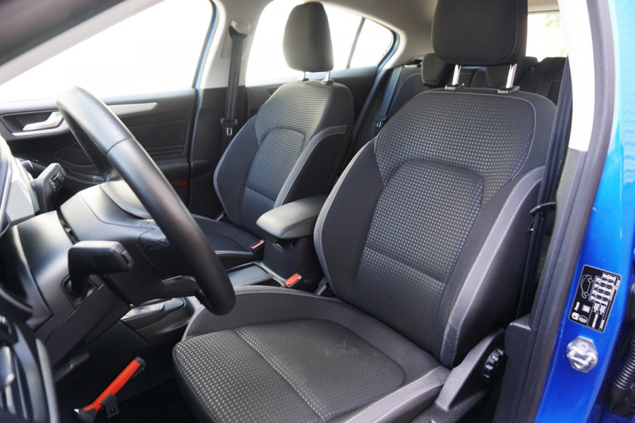 Ford Focus 1.0 EcoB.Business/Winter+ComfortPack/Camera/ Dealeronderhouden.