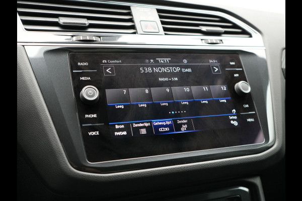 Volkswagen Tiguan 1.4 TSI eHybrid R-Line Business PHEV 245pk | Trekhaak Af Fabriek | Adaptive Cruise | IQ Light | Camera | Lederen Sportstoelen Memory & Verwarmd | Sfeerverlichting | Stuur Verwarmd | Apple Carplay | Navigatie | DAB | 20"L.M | Plug In Hybrid |